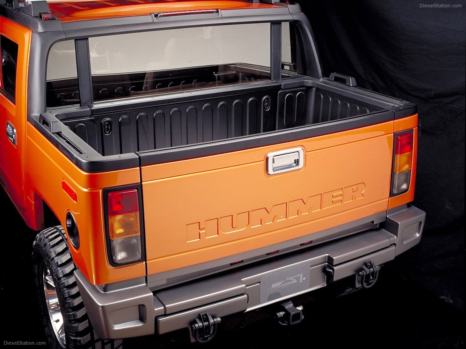 Hummer H2 SUT